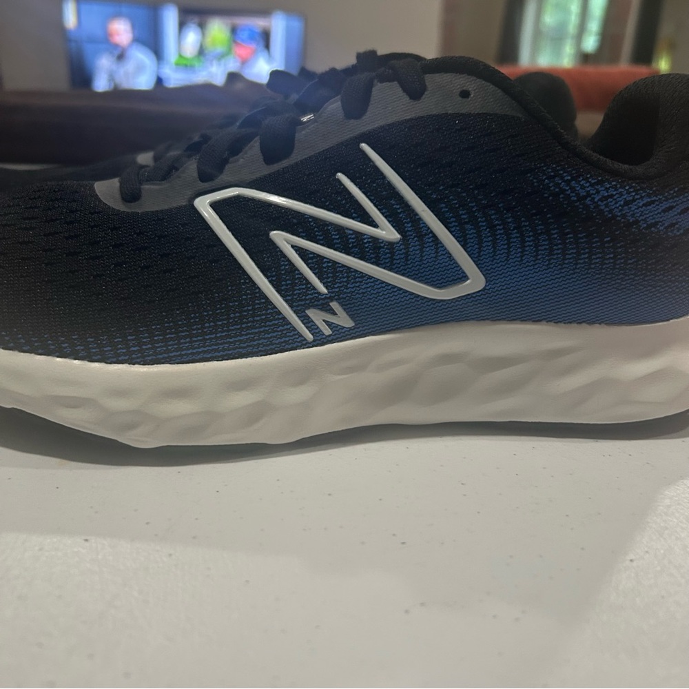 New Balance Men's 520v8 Running Shoes Size 9.5 - Picture 7 of 11